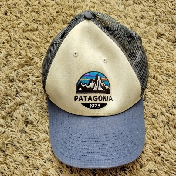 patagonia mesh mountain adjustable trucker hat - Picture 1 of 5